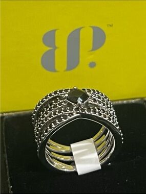 She’s fire and ice black onyx cubic zirconia size 7 RBP NWT